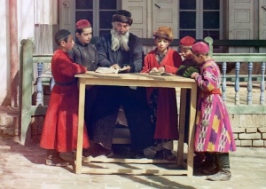 Jewish children with teacher_Samarkand 1910